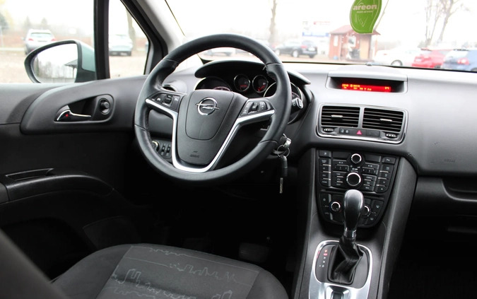 Opel Meriva cena 22900 przebieg: 176000, rok produkcji 2011 z Sianów małe 667